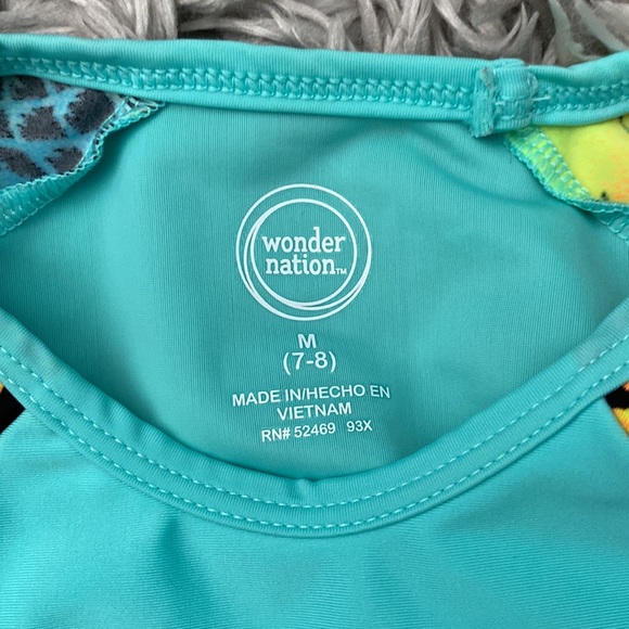 Girls Swimsuit👙 - Picture 3 of 3